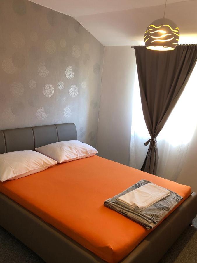 Apartmani Bm Biograd na Moru Kültér fotó