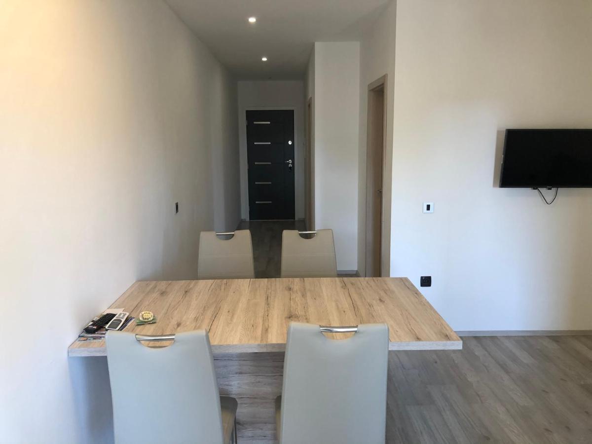 Apartmani Bm Biograd na Moru Kültér fotó