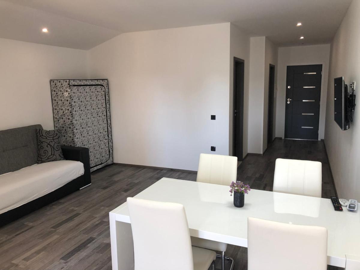 Apartmani Bm Biograd na Moru Kültér fotó