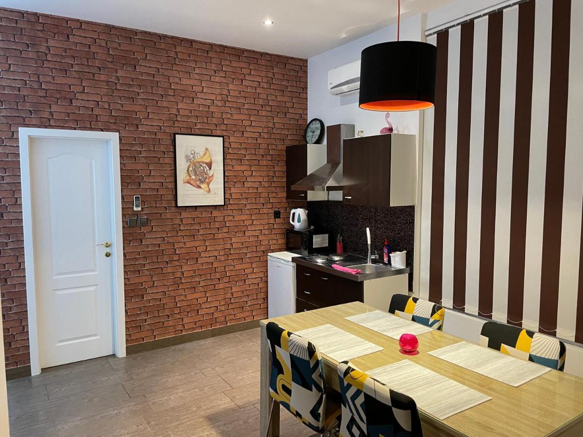 Apartmani Bm Biograd na Moru Kültér fotó